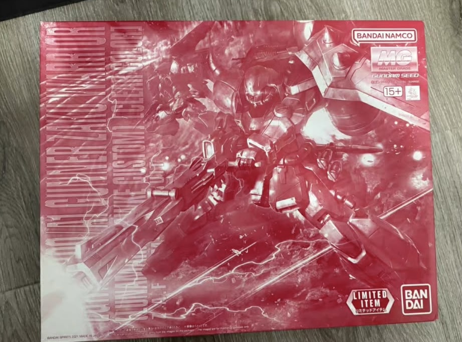 MG 1/100 Gunner Zaku Warrior (Lunamaria Hawke Custom) Clear Color