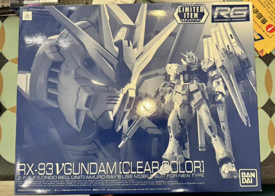 RG 1/144 RX-93 ν Gundam (Clear Color)